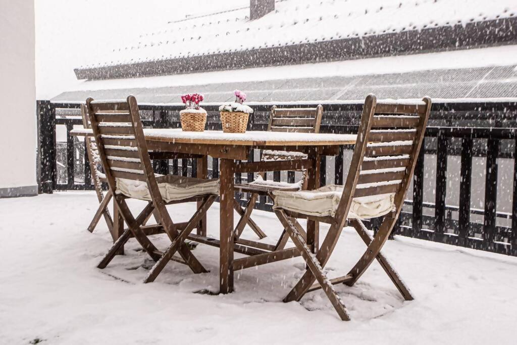 Syra Junto Al Card Apartman Sierra Nevada Kültér fotó